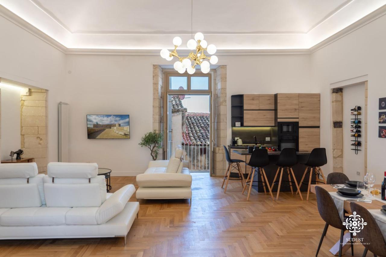 Residenza Dumah - Elegante Dimora In Centro Apartman Szirakúza Kültér fotó
