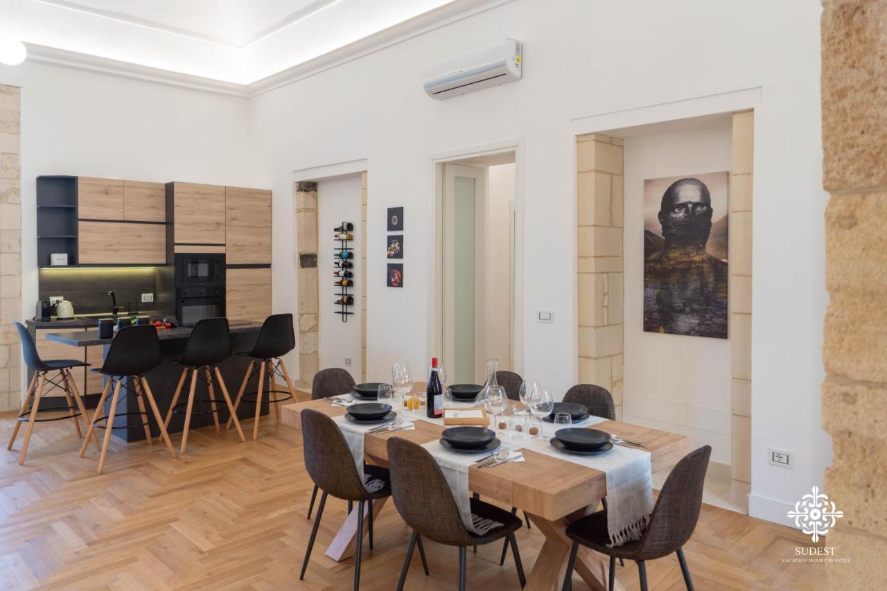 Residenza Dumah - Elegante Dimora In Centro Apartman Szirakúza Kültér fotó