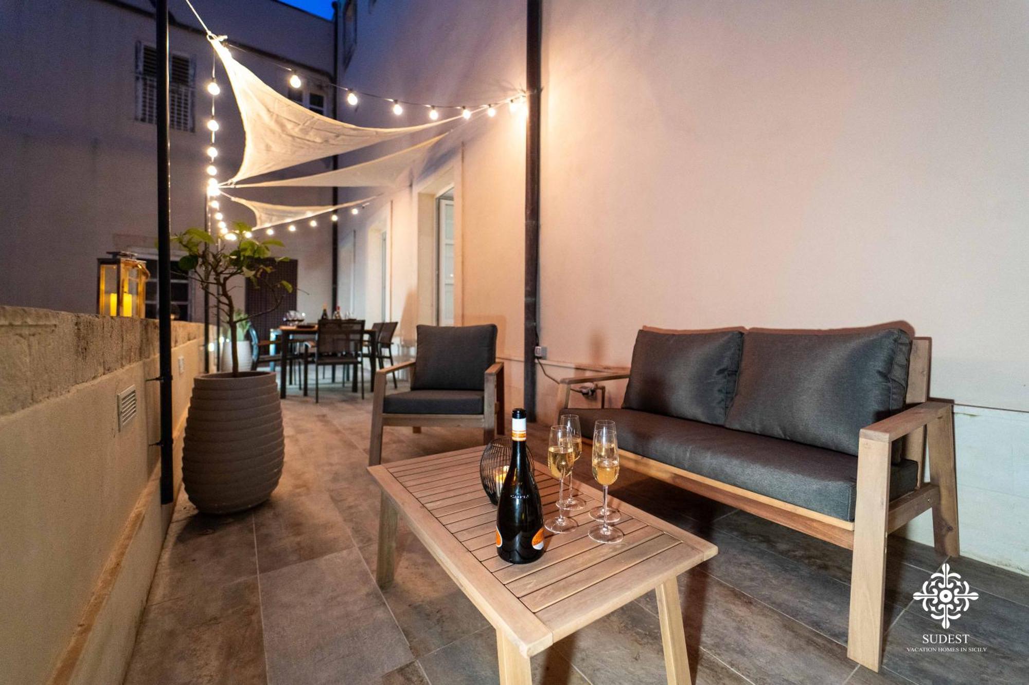 Residenza Dumah - Elegante Dimora In Centro Apartman Szirakúza Kültér fotó