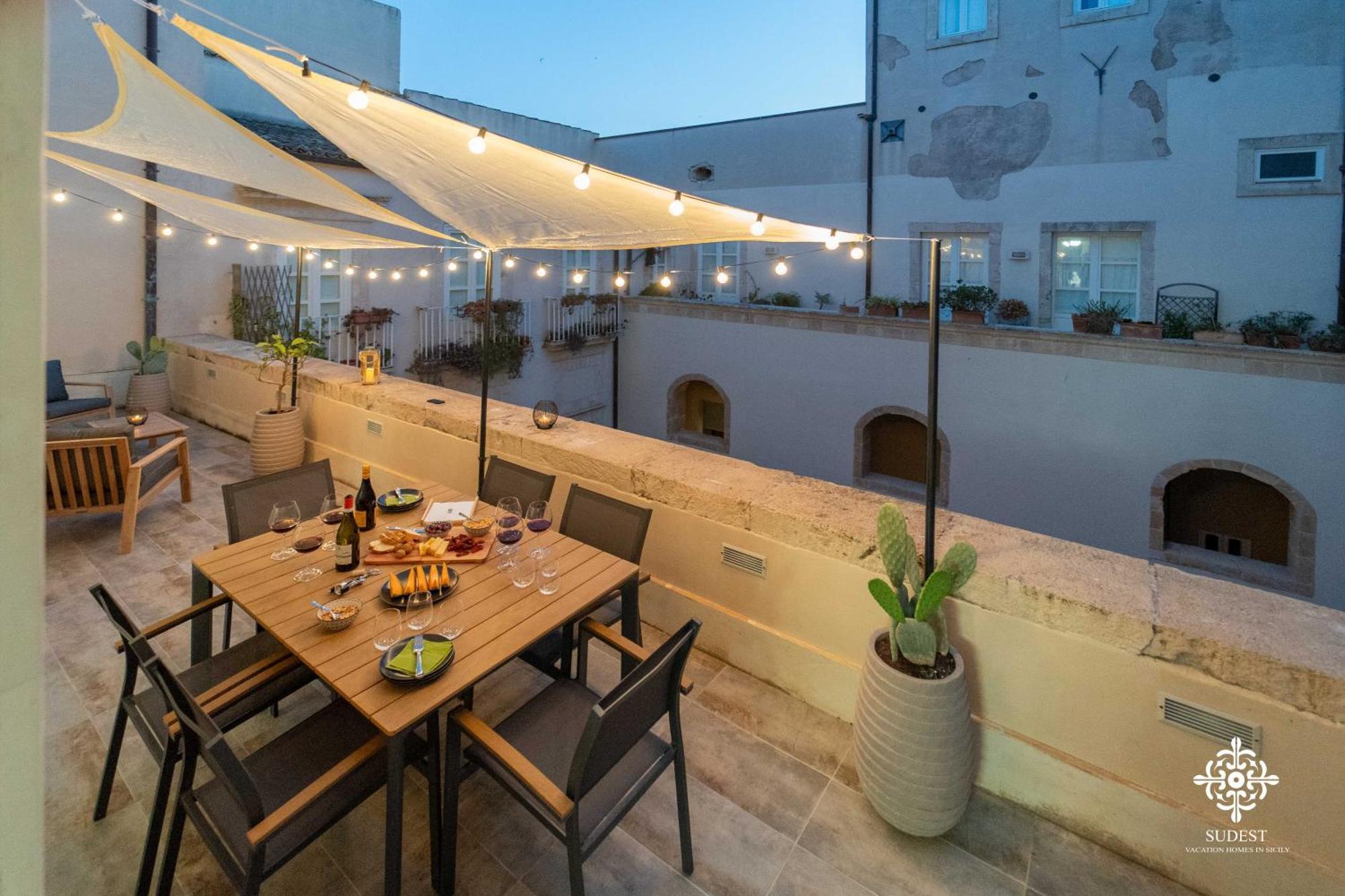 Residenza Dumah - Elegante Dimora In Centro Apartman Szirakúza Kültér fotó